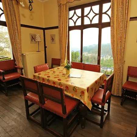 Holiday home Quaint In Ardennes, Cleaning Included *